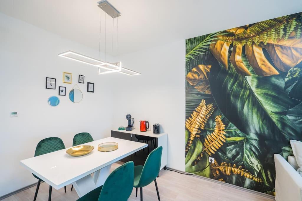 Jungle Apartment Siofok Exterior photo