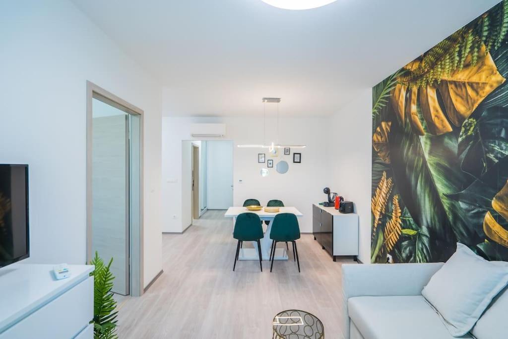 Jungle Apartment Siofok Exterior photo